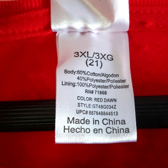 Walt Disney Mickey Mouse Long Sleeve Red Sweatshirt with lights on the wreath - Picture 4 of 4